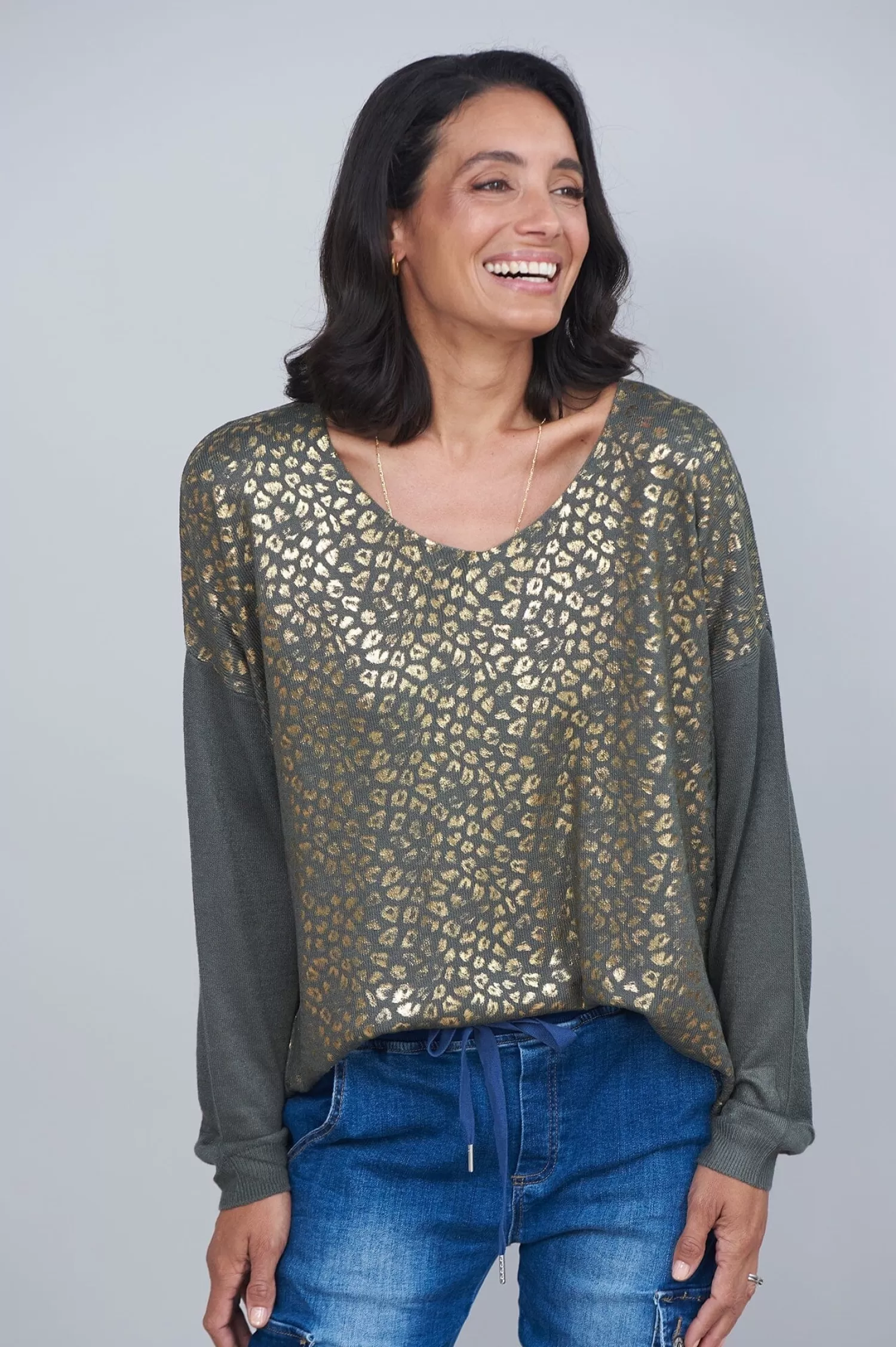 Carolina Knitwear*Araya Animal Print Jumper Olive