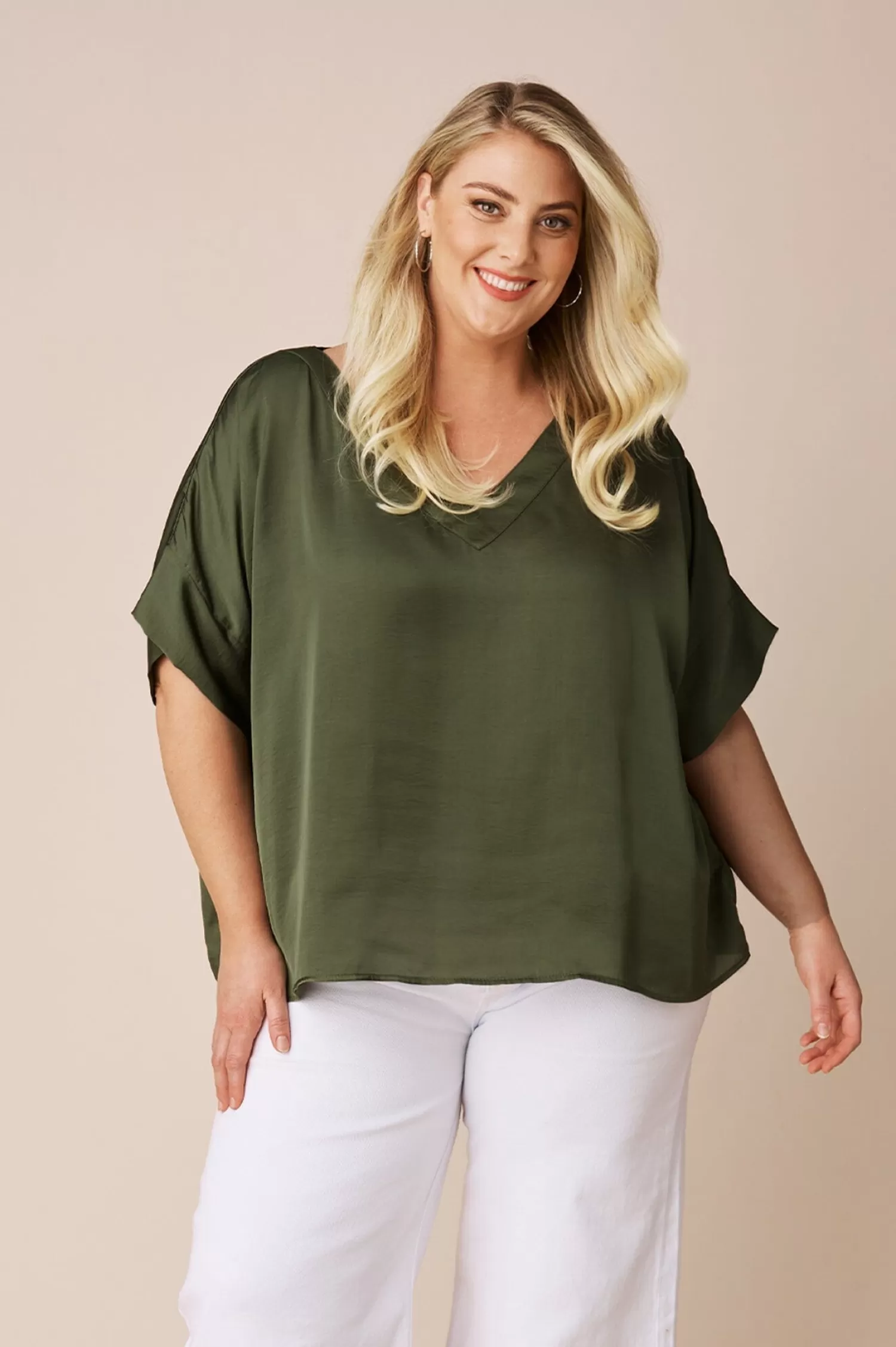 Carolina Bianca Tops | Short Sleeve*Bianca Short Sleeve Top Olive with V Neck