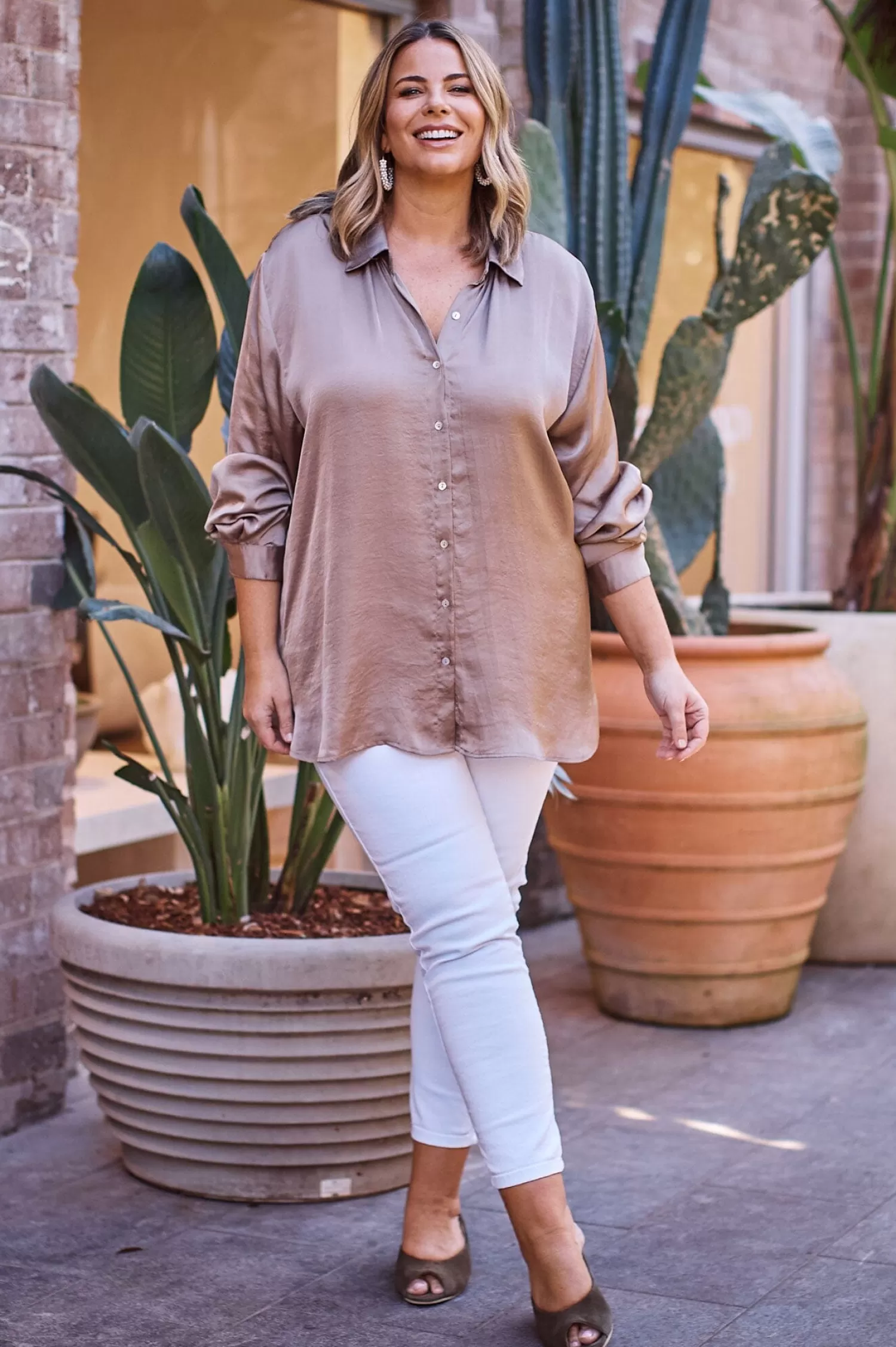 Carolina Long Sleeve*Briella Long Sleeve Collared Shirt Almond