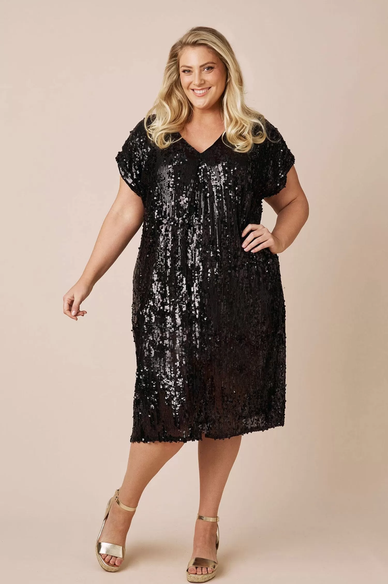 Carolina Short Sleeve*Coco Midi Dress Black