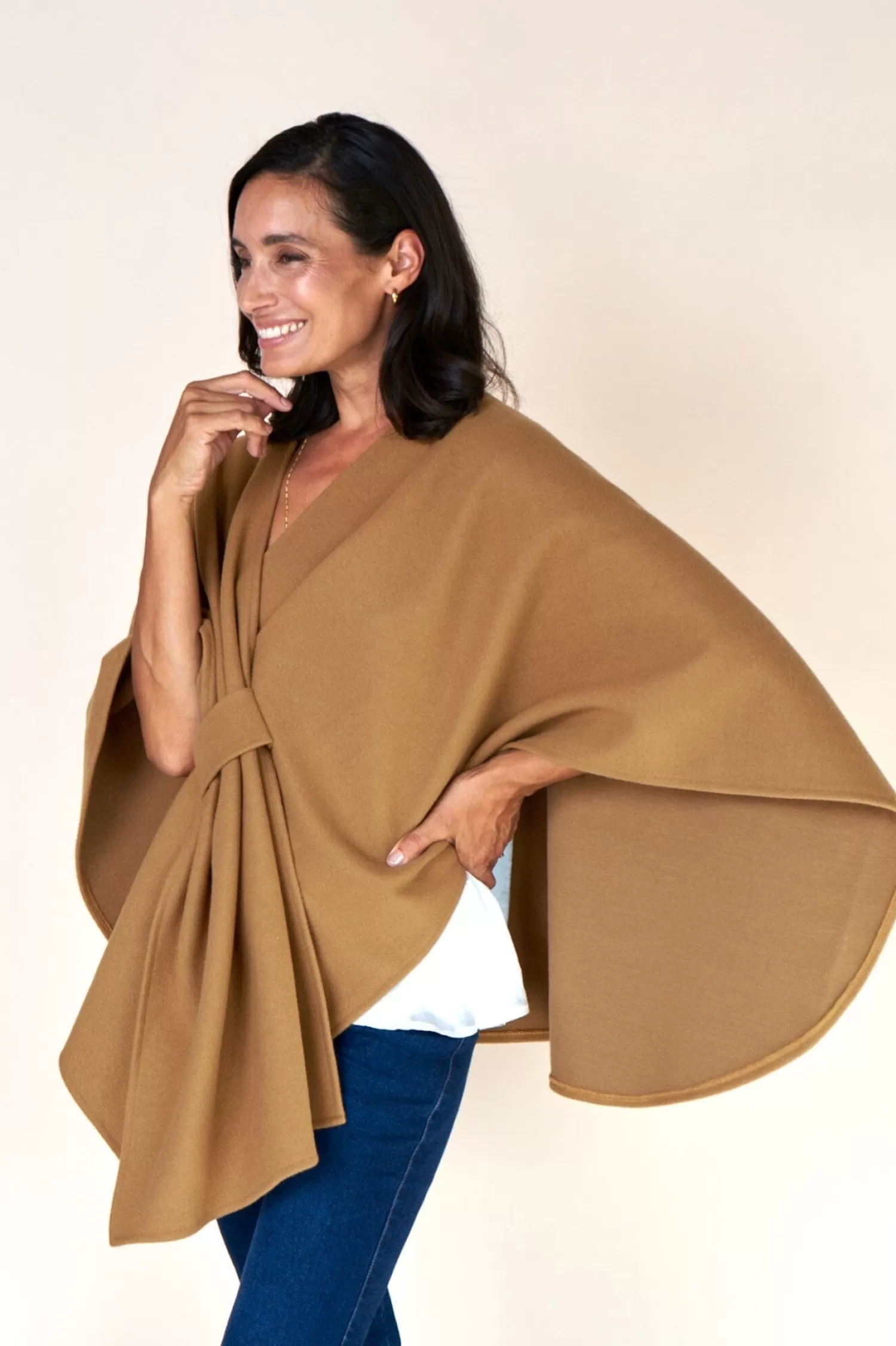 Carolina Capes & Kaftans*Grace Cape Champagne