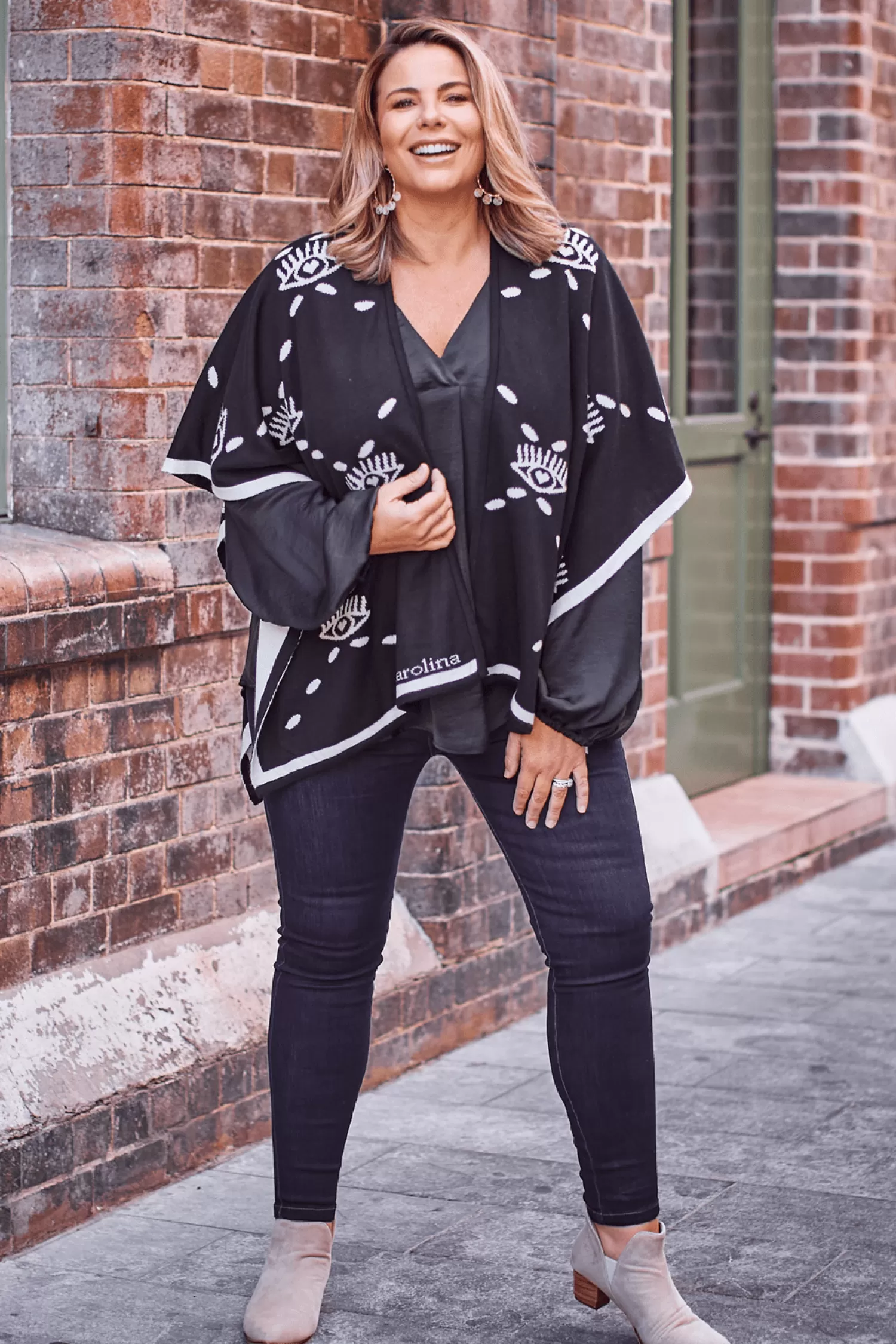 Carolina Knitwear | Capes & Kaftans*Hollie Wrap See Raven