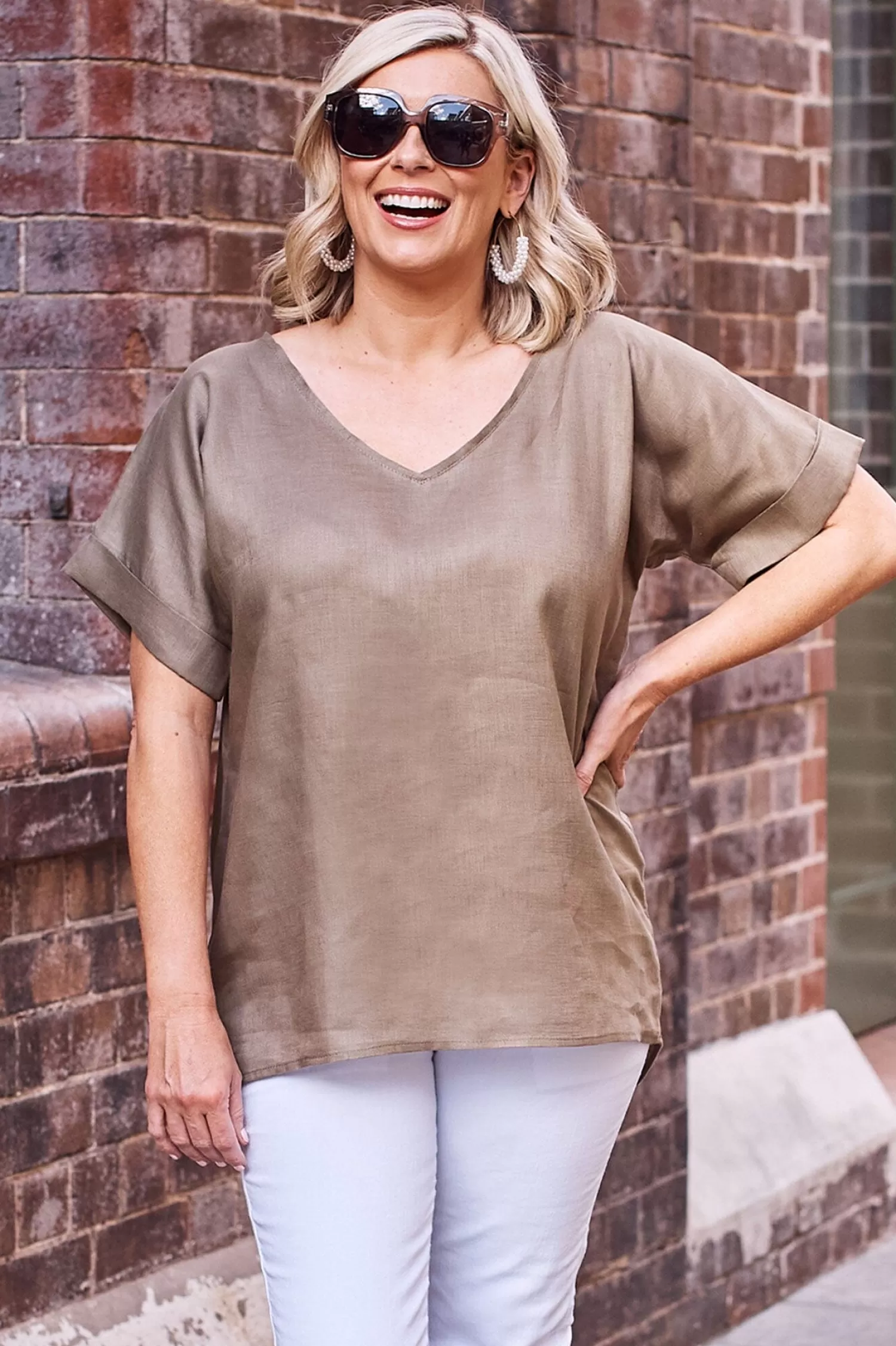 Carolina Short Sleeve*Jessica Pure Linen V-Neck Top Olive