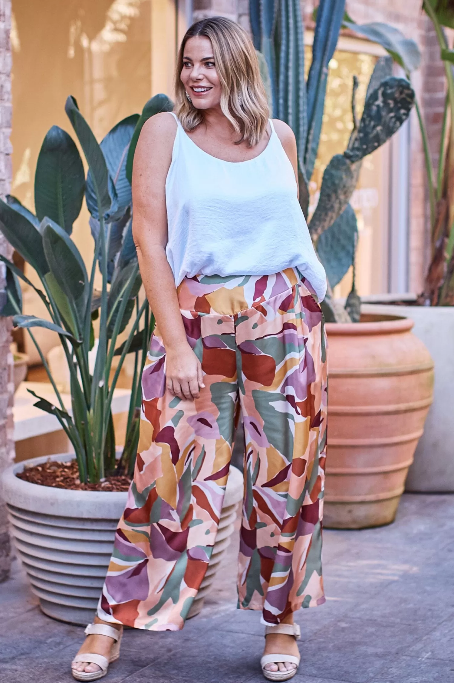 Carolina Pants*Nikki Palazzo Pants in Delia Print