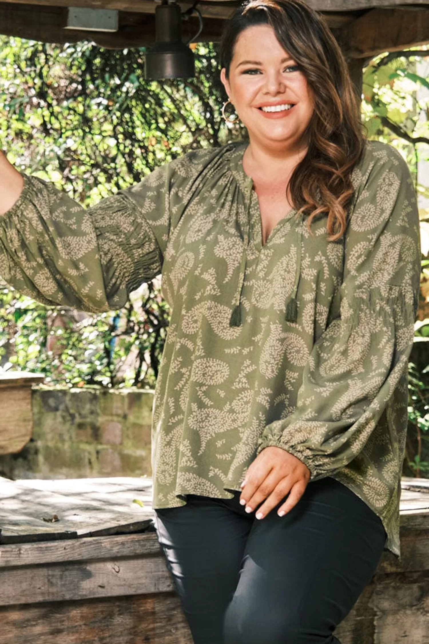 Carolina Long Sleeve*Paisley Long Sleeve Top Olive