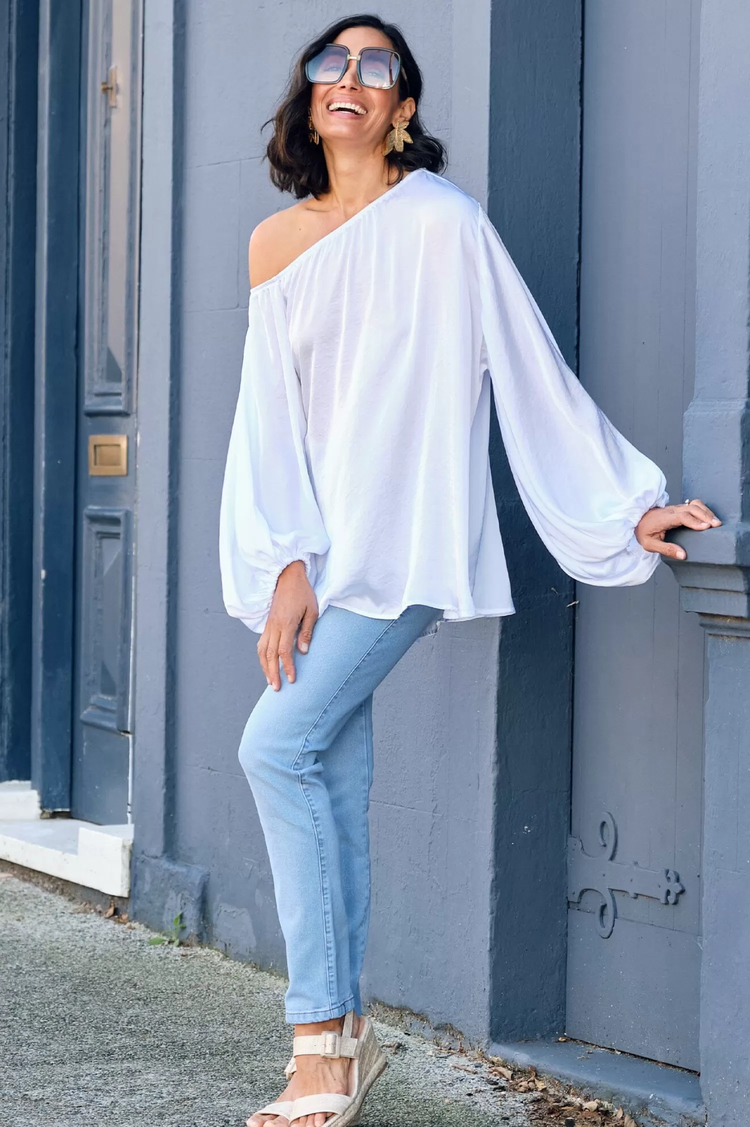 Carolina Long Sleeve*Sienna Round Neck Top White