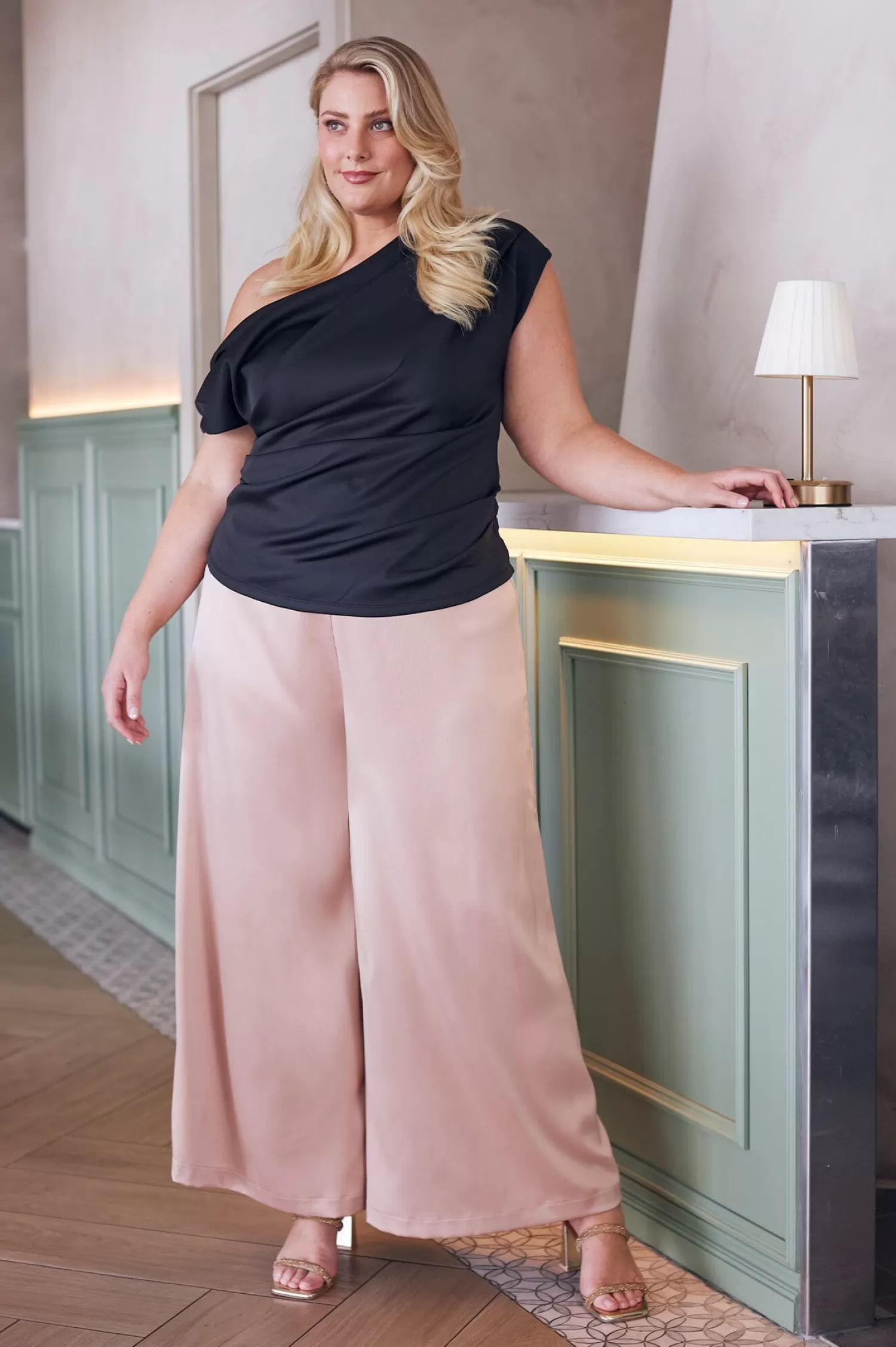 Carolina Pants*Sloane Wide Leg Pants Champagne-Pre Order