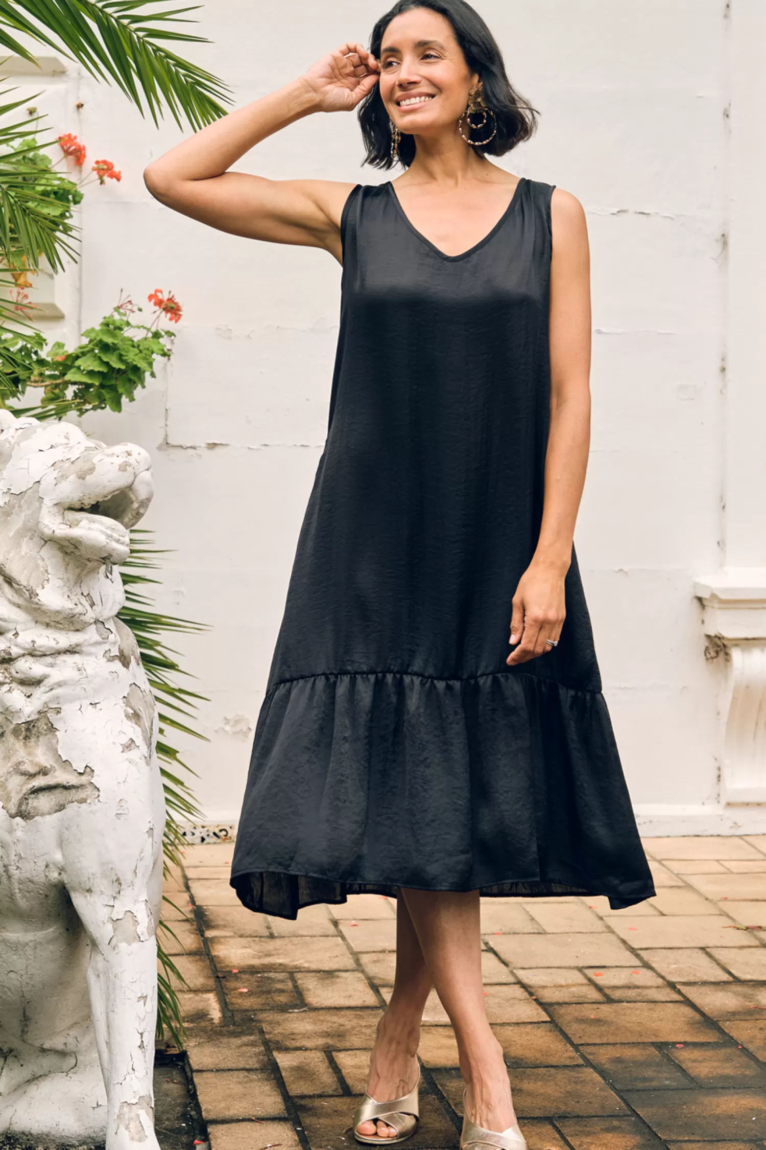 Carolina Short Sleeve*Zoe V-Neck Dress Black